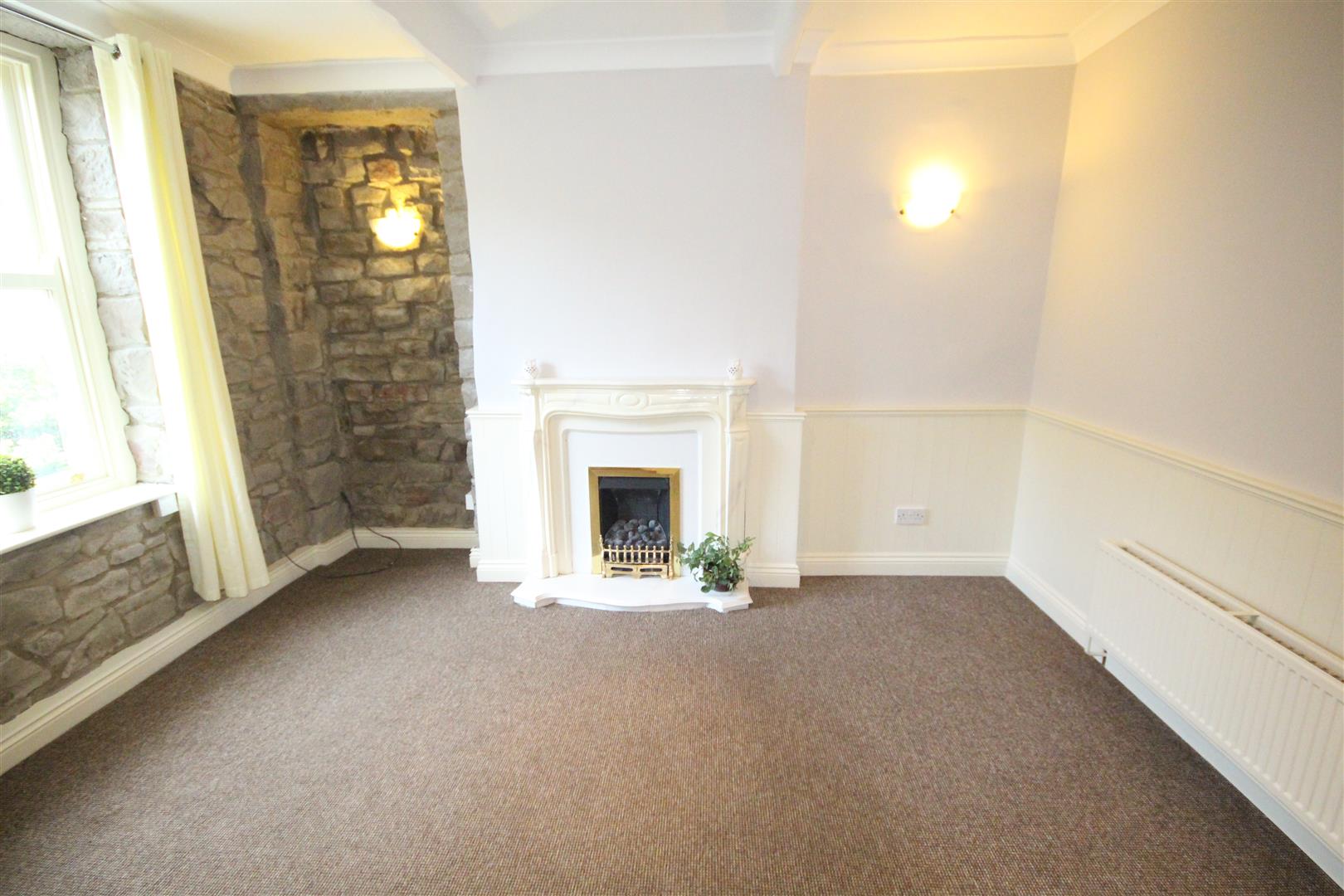 2 bedroom end terrace house For Sale in Barnoldswick - 2015-03-02 11.27.42.jpg